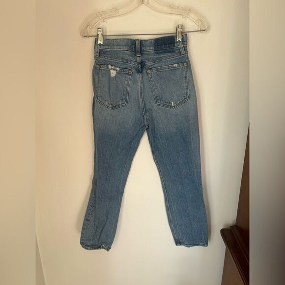 Abercrombie high rise distressed mom jeans size 0S - Picture 6 of 7